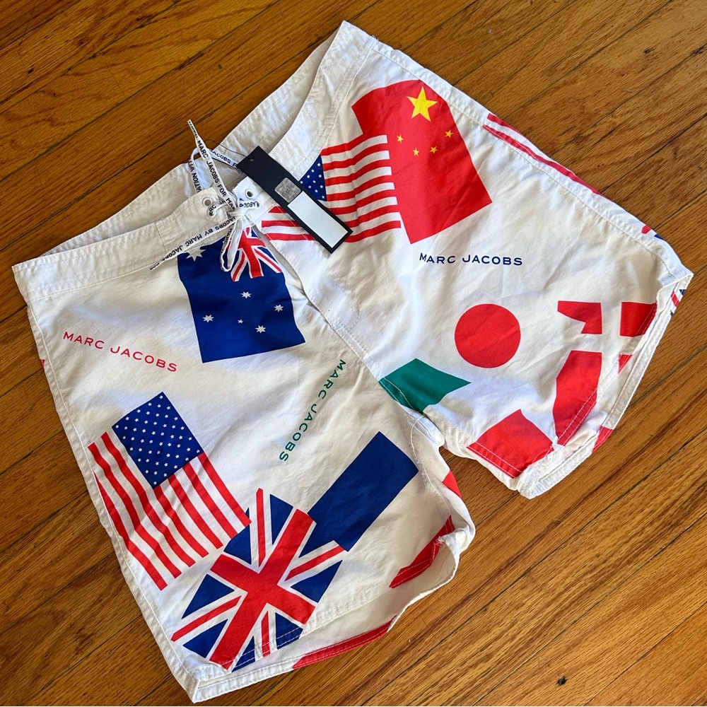 NWT RARE VINTAGE DEADSTOCK MARC JACOBS WORLD FLAG SWIM SHORTS